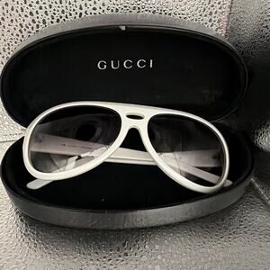 Gucci Full Rim White Aviator Y2K GG 1422/S Sunglasses 59-15-140 Gray Lenses
